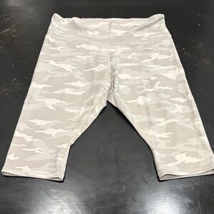 Athleta Gray Camo Leggings